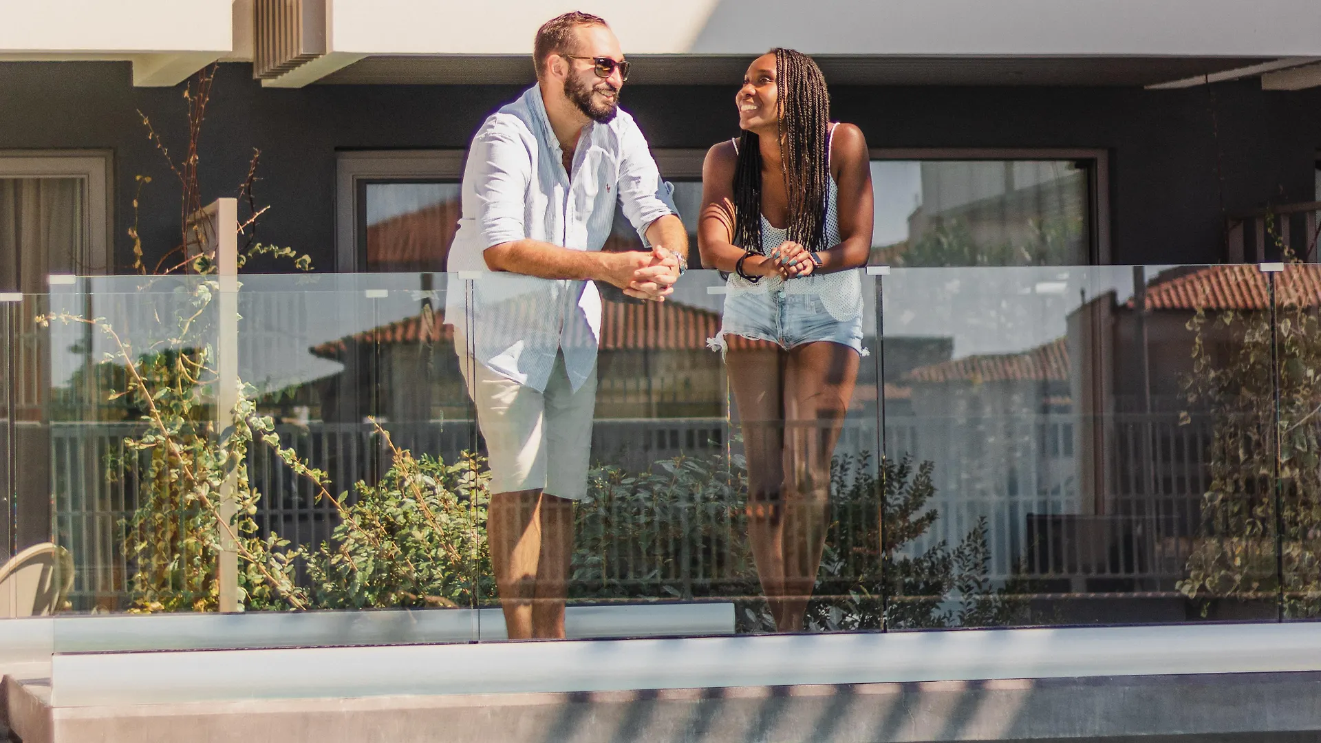 **** شقة فندقية نيكيتي Serenity Suites اليونان
