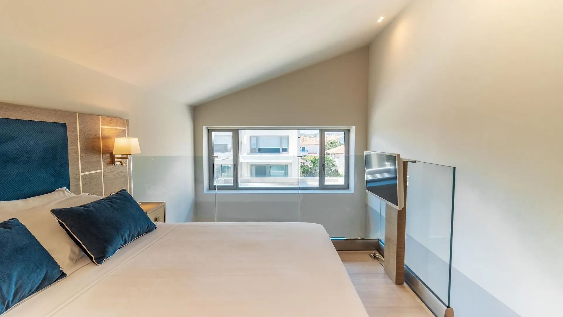 Serenity Suites Nikiti  Aparthotel